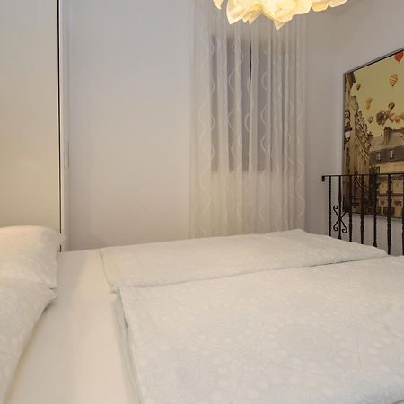 Istria Sea Side Apartment 210 & 209 Labin  Bagian luar foto