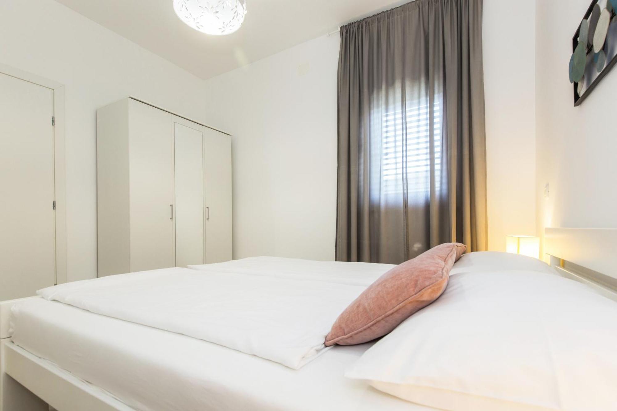 Istria Sea Side Apartment 210 & 209 Labin  Bagian luar foto